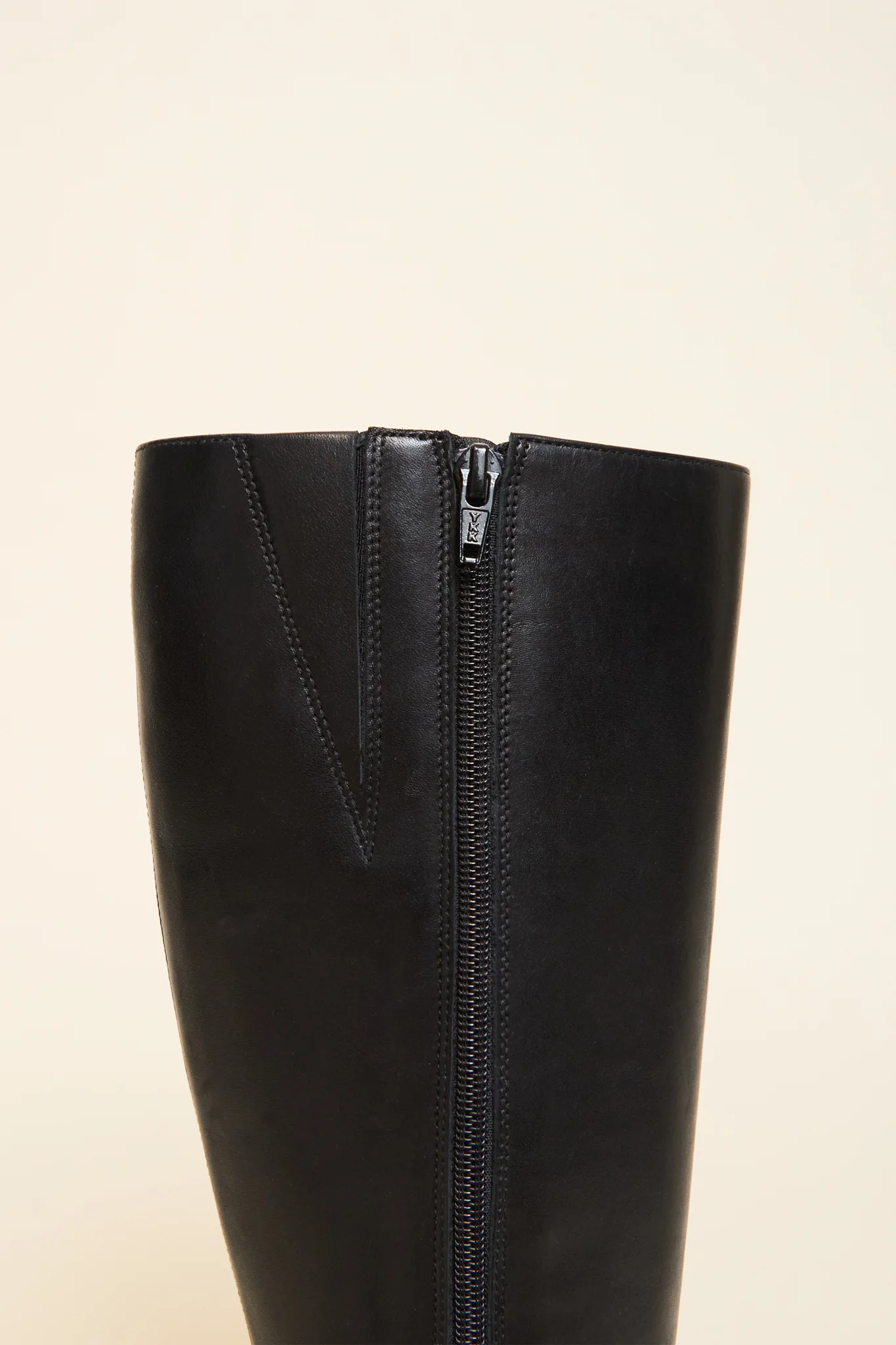Billy Boot - Image 7