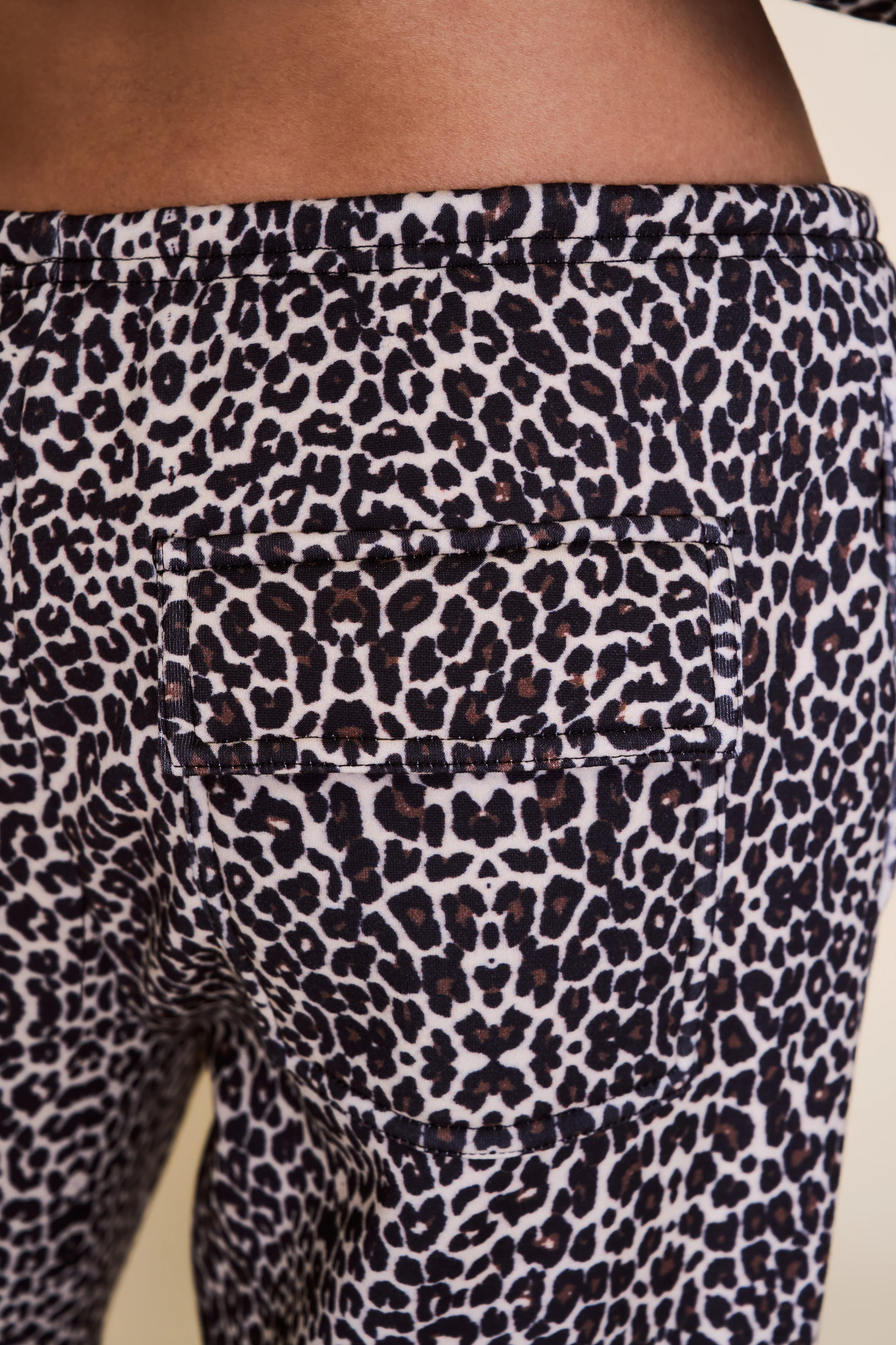 Drawstring Fleece Pant - Image 3