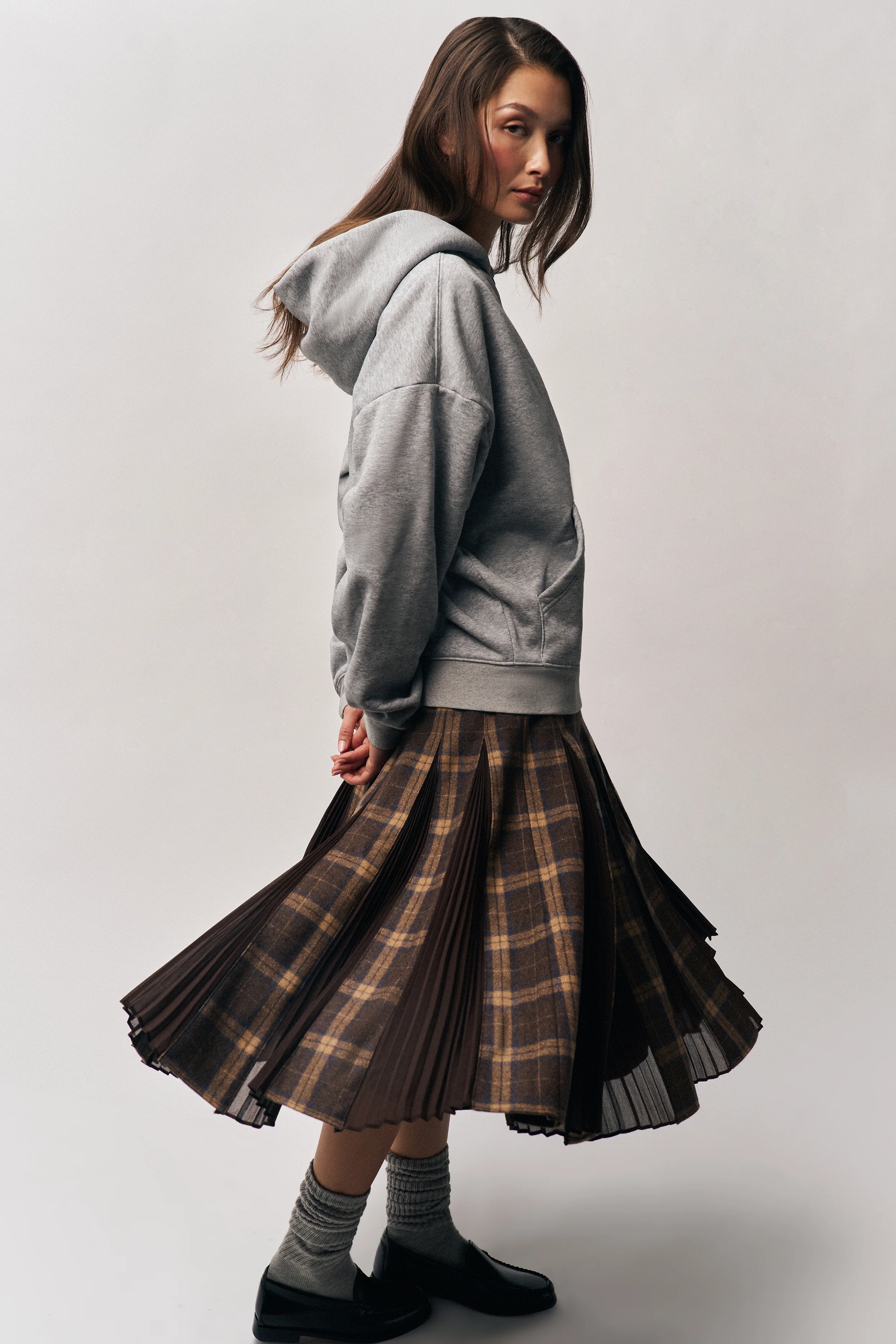 Gibson Chiffon Pleated Skirt - Image 2