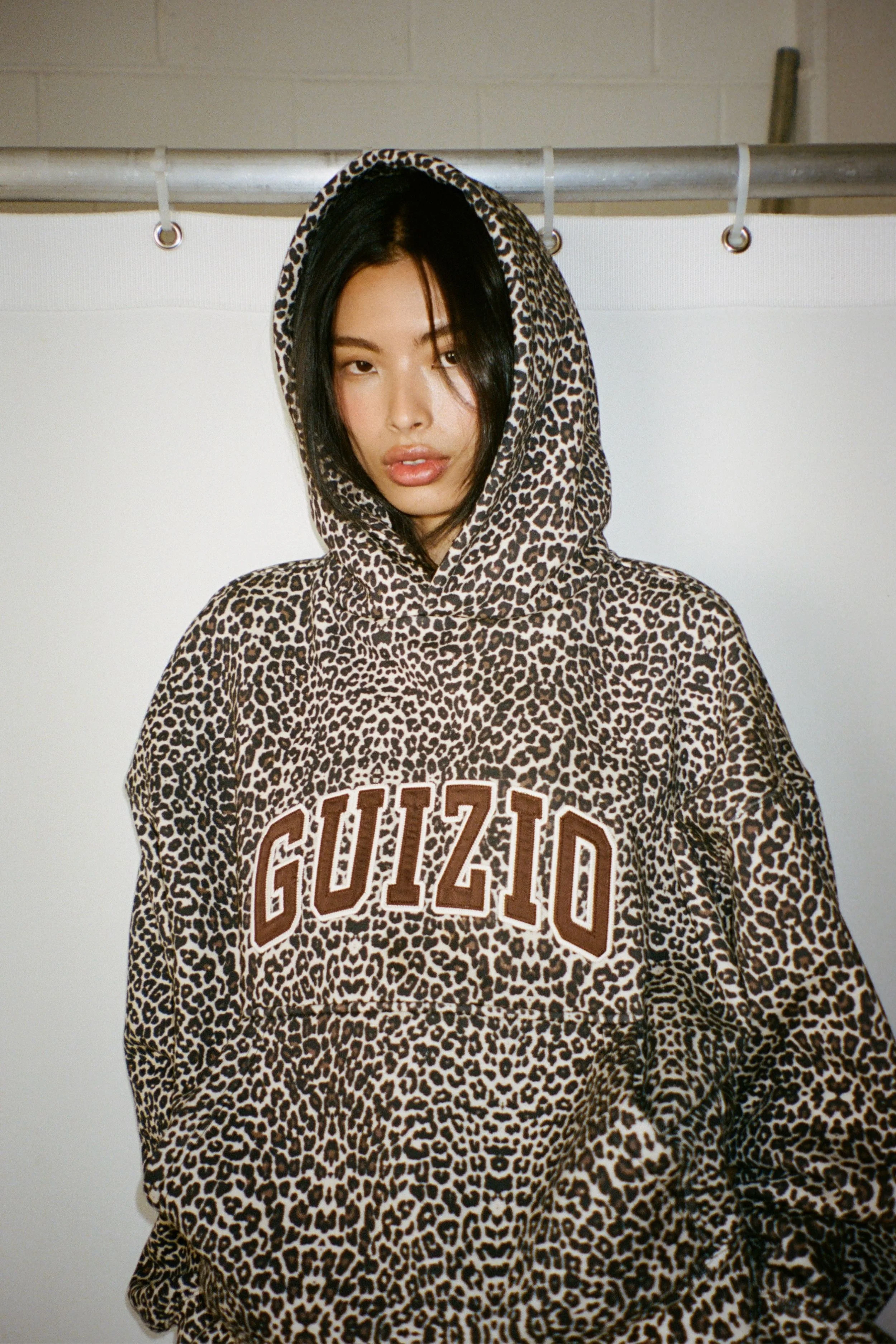 Guizio Pullover Hoodie - Image 7