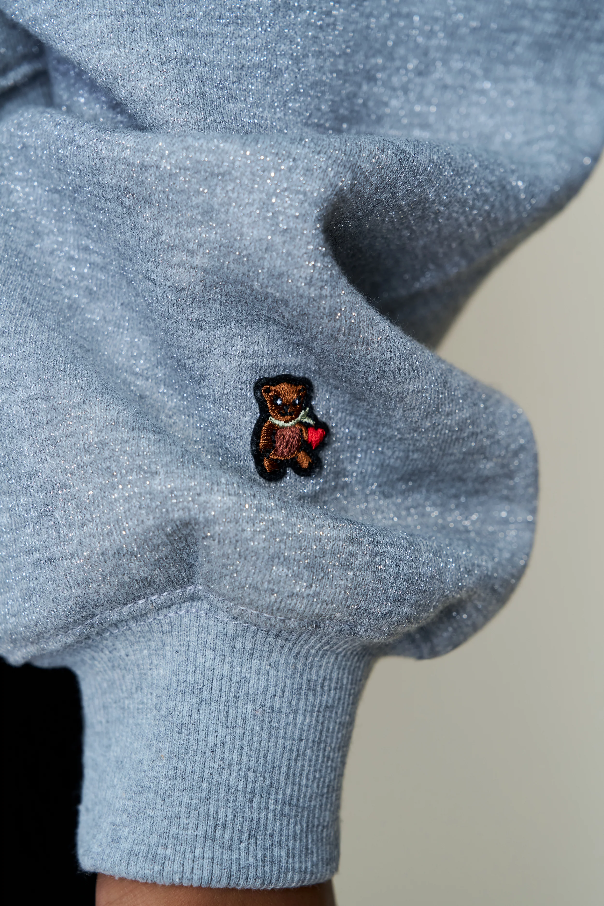 Guizio Sparkle Pullover Hoodie - Image 4