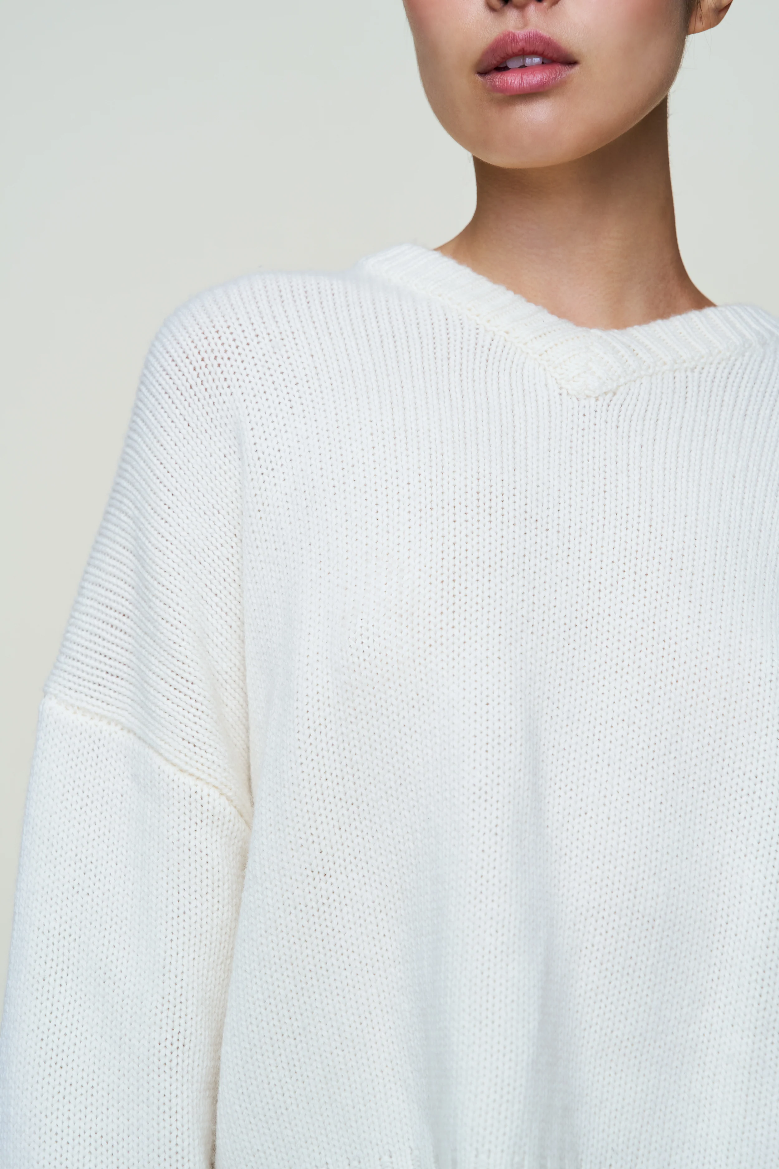 Joni Cashmere V-Neck Jumper - Image 3