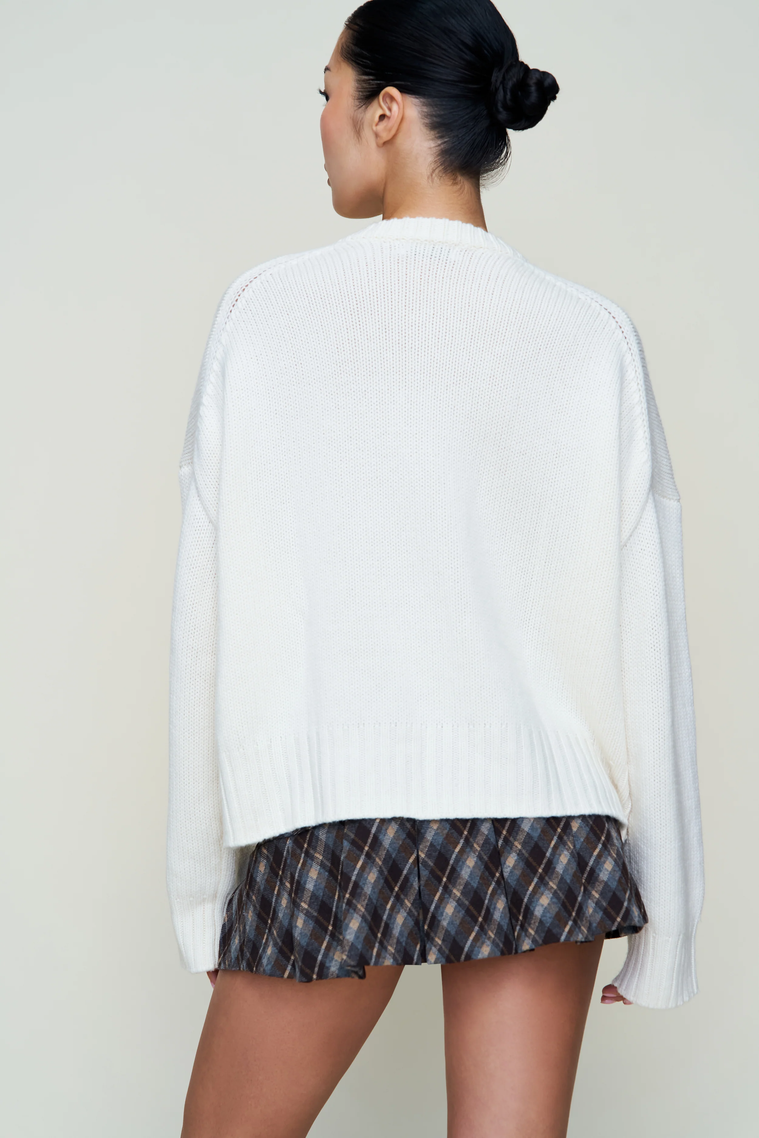 Joni Cashmere V-Neck Jumper - Image 5