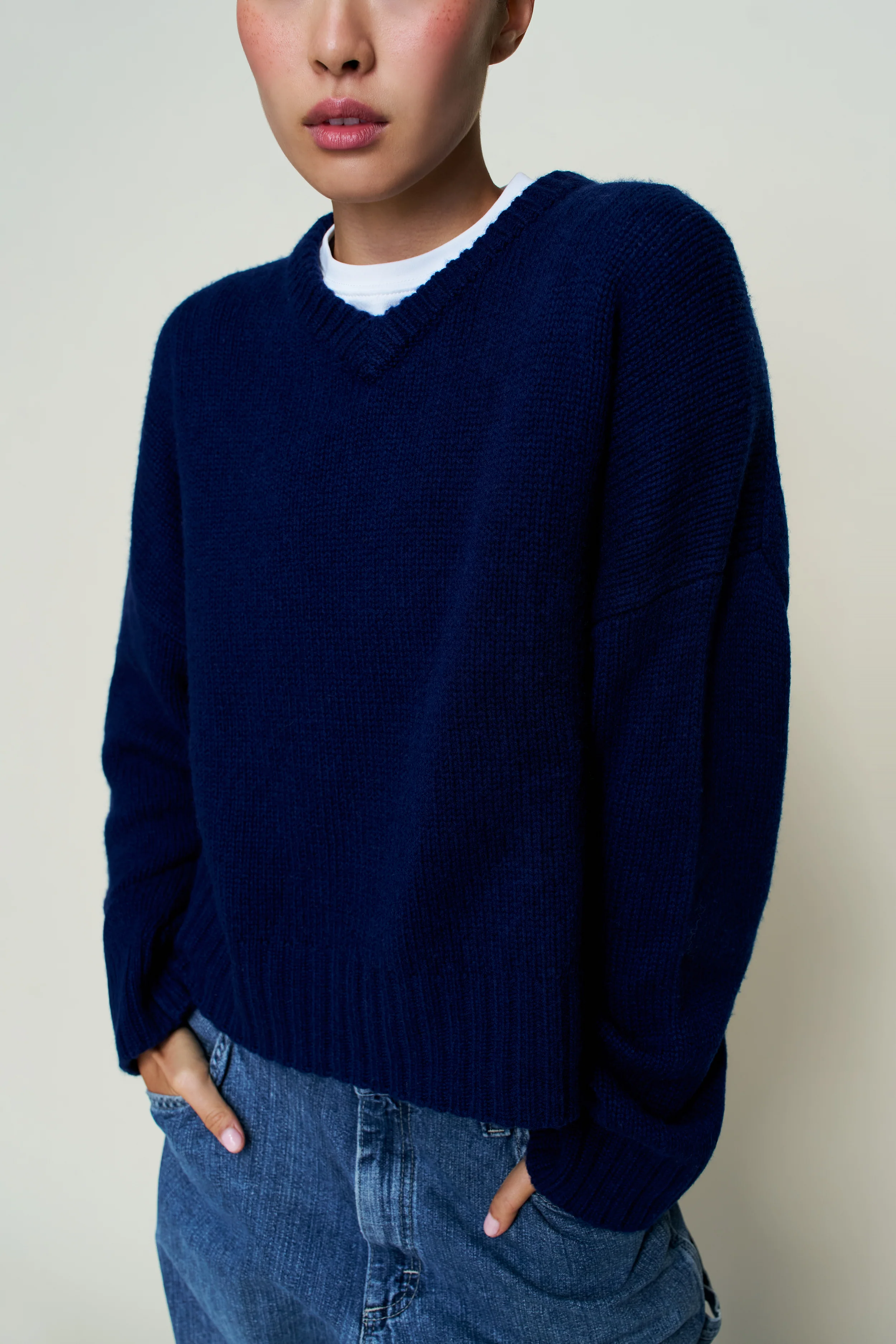 Joni Cashmere V-Neck Jumper - Image 5