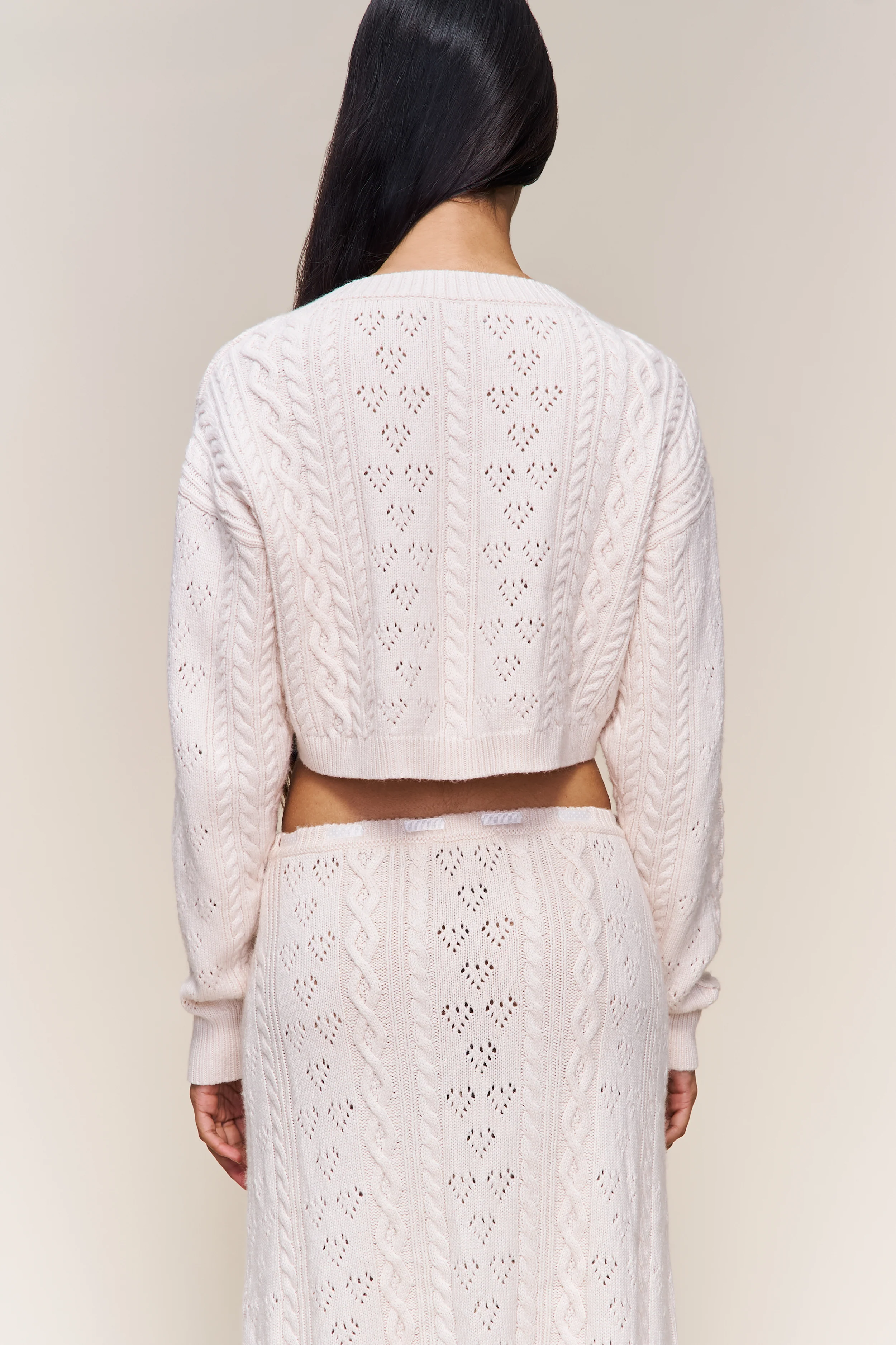 Noah Wool Cable Crop Cardigan - Image 4
